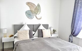Prime Host Style Apartment
